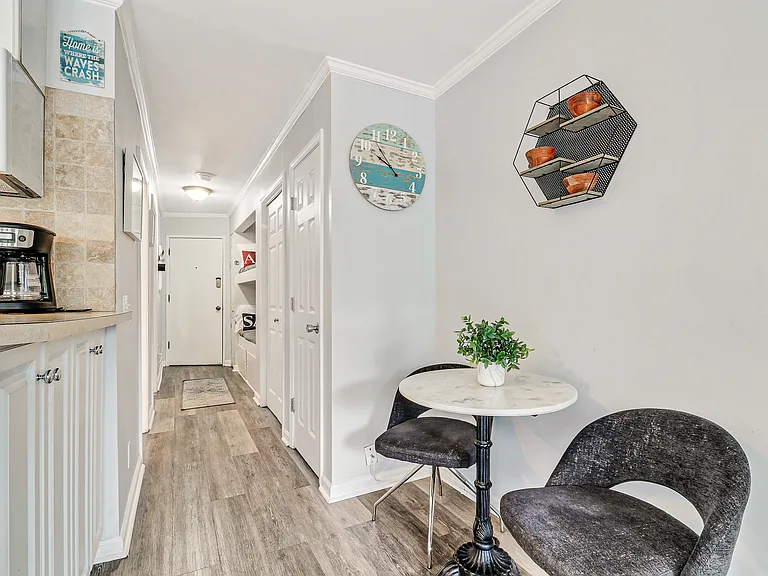 23 S Forest Beach Dr #142 — Photo 6