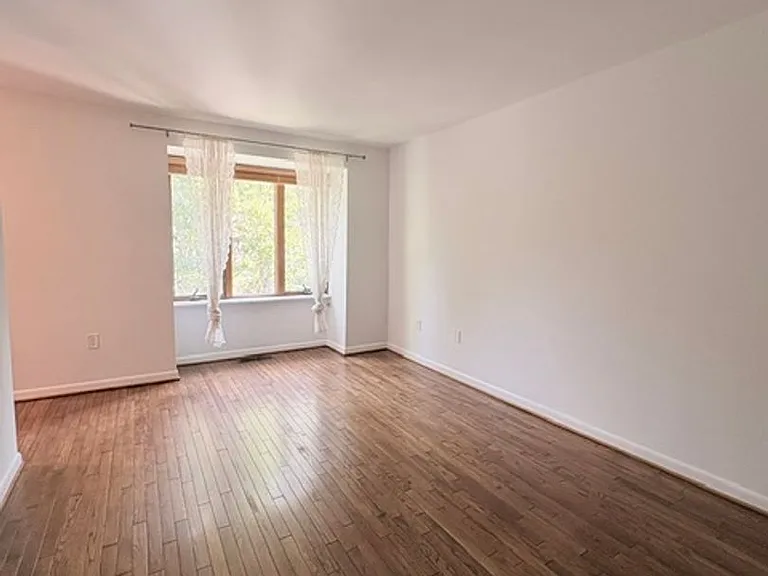 2071 Golf Course Dr — Photo 18