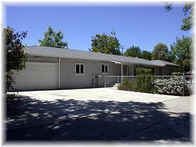 33 Sutter St photo 1