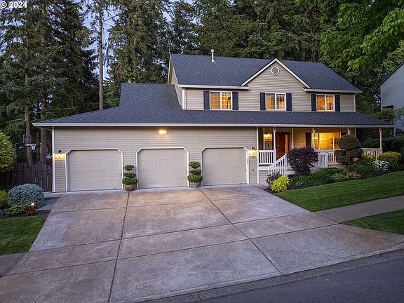 5th image of 2946 NE Lorie Dr