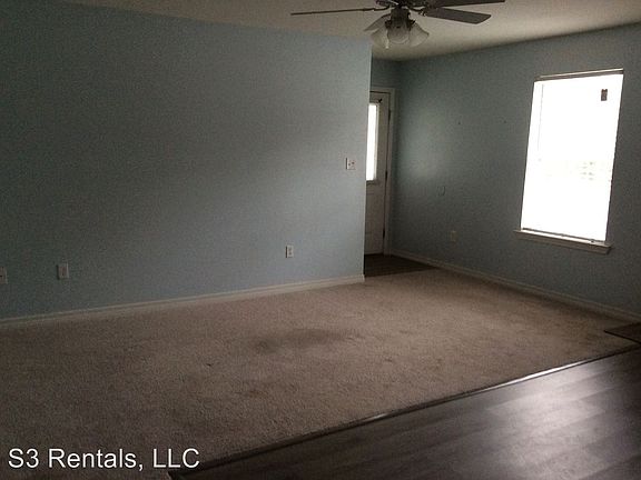 4th image of 910 Parkview Pl #A