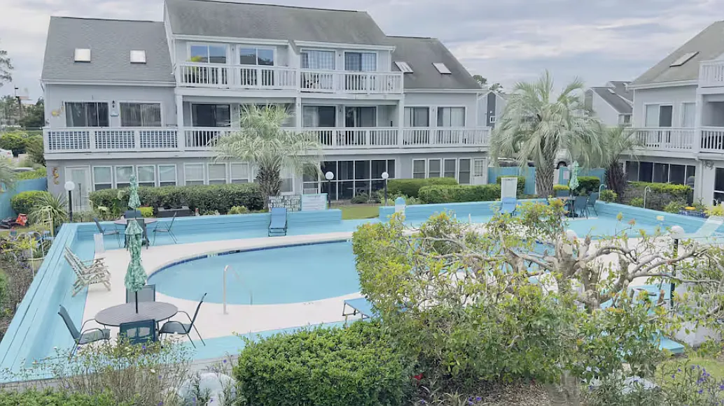 2 bed, 1150 sqft, $1,800 — Photo 1