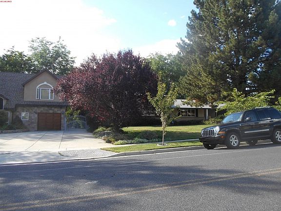3rd image of 4906 S Cottonwood Ln