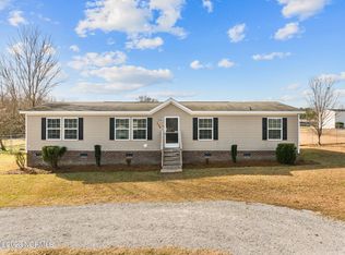 124 Sunshine Ln, Washington, NC 27889