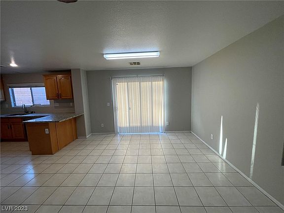 3rd image of 11799 Village Arbor St