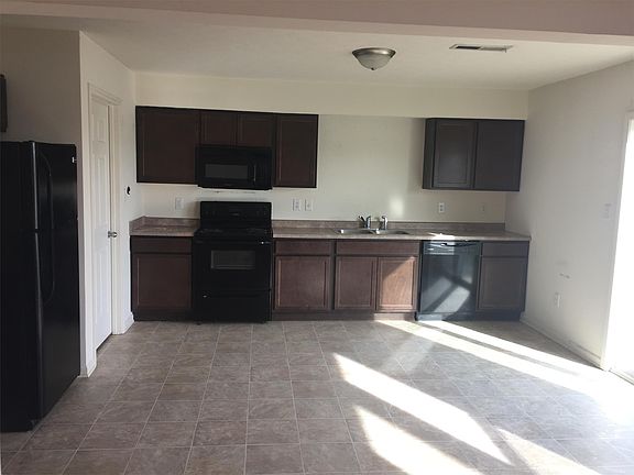 2nd image of 7937 Wildwood Farms Ln