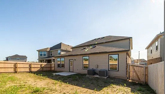 New Construction-Over 3400sqft Available Immediately Under $0.50/Sqft — Photo 4