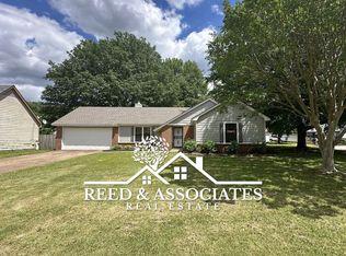 2076 Lauren Ln, Memphis, TN 38133