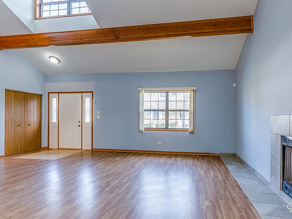 4th image of 15633 Erin Ln #C6