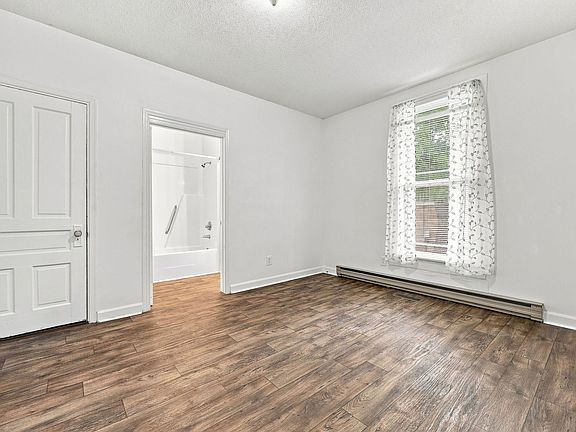 4th image of 55 W Washington St
