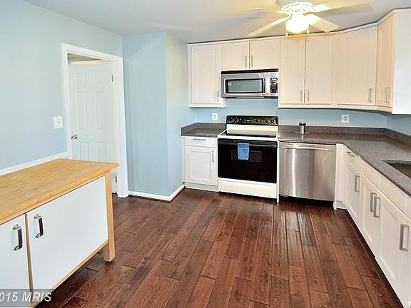 2nd image of 2787 Stone Hollow Dr