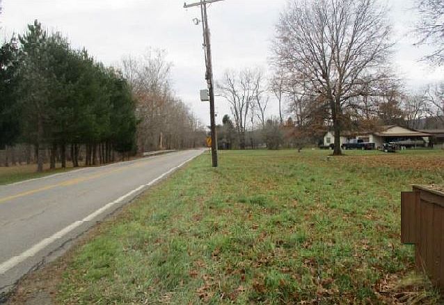2nd image of 819 State Route 427