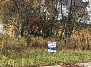 Parke Ln #64, Grosse Ile, MI 48138