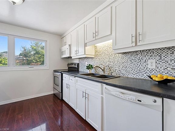 3rd image of 12 McCartney Rd