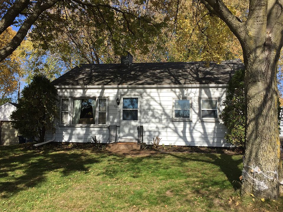 1st image of 2417 Holloway Ave E