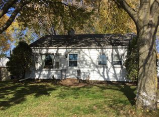 2417 Holloway Ave E, North Saint Paul, MN 55109