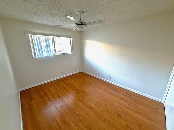 3rd image of 119 W Randolph St #11526965