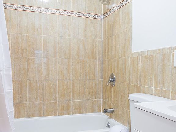 5th image of 1594 Nostrand Ave #2-D