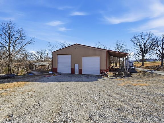 3rd image of 3635 E 430th Rd