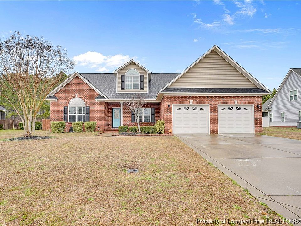 1st image of 458 Oakridge Dr