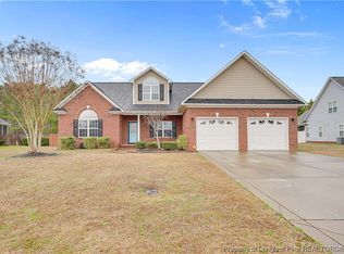 458 Oakridge Dr, Raeford, NC 28376