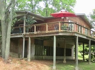 136 Kennedy Rd, Carbondale, IL 62903