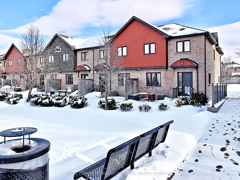 31 Madelaine Dr #6 — Photo 40