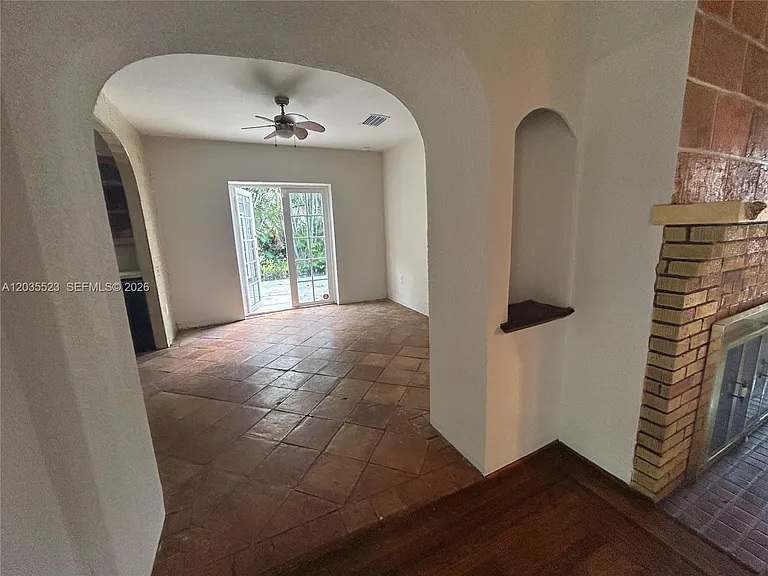 9600 N Miami Ave — Photo 11