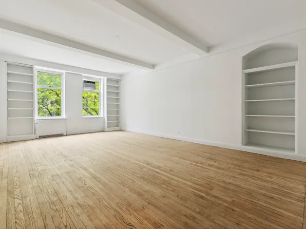 410 West 24th Street 4L image 1 of 40