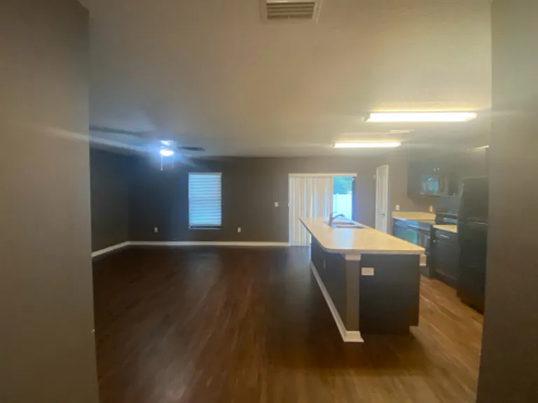 26463 Mott Ave — Photo 5