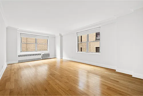 210 W 89th St Photo 1