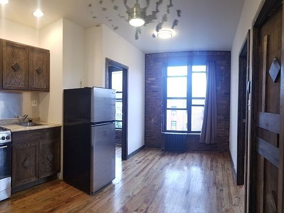 2nd image of 441 E 12th St APT 3E