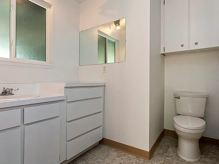 11740 SW 92nd Ave — Photo 8