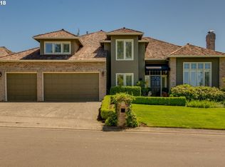14117 Barrington Ct, Lake Oswego, OR 97035