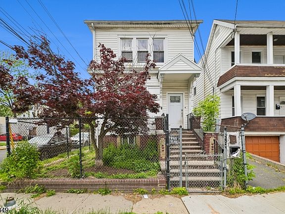 2nd image of 147 Brookside Ave #2