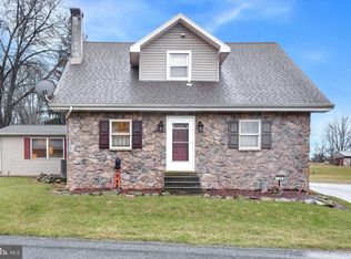 730 Stackstown Rd, Bainbridge, PA 17502