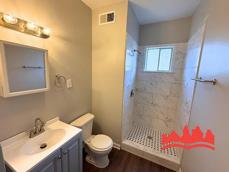 2244 Cypress Cir — Photo 13