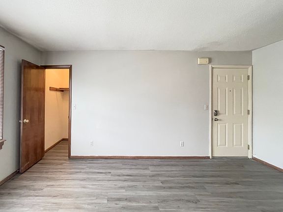 5th image of 210 N Martin St #4065500F4