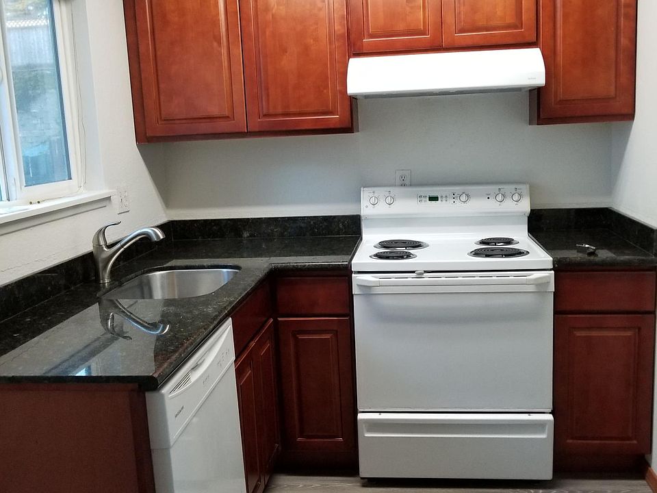 1st image of 11802 1st Ave S APT 4