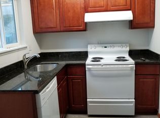 11802 1st Ave S APT 4, Seattle, WA 98168