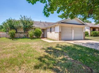 608 E Mission St, Crowley, TX 76036