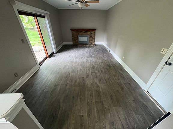 2nd image of 13236 E Crosset Hill Dr