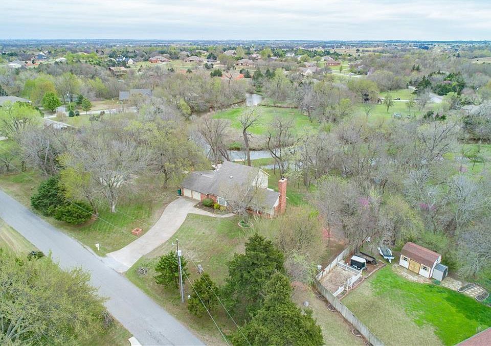 1st image of 13634 Lake Shore Dr