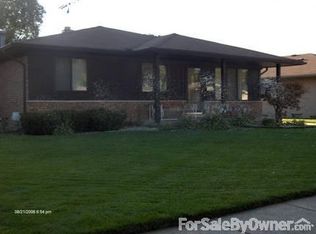 27797 Los Olas Dr, Warren, MI 48093