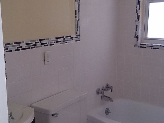 4th image of 3219 29th St N