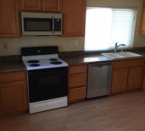 3rd image of 1255 Nancarrow Way