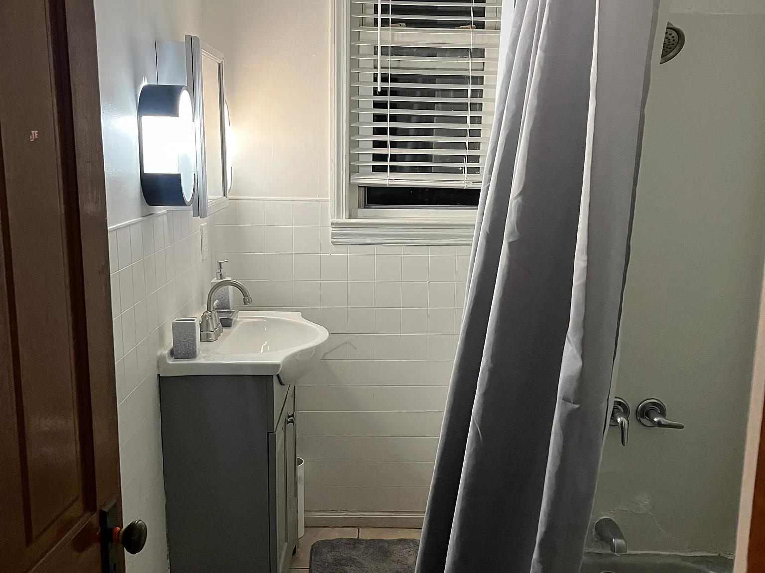 1 bed, 1050 sqft, $950 — Photo 3