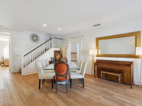 3rd image of 787 W OAK TREE Lane
