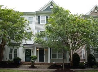 228 Paradise Dr, Portsmouth, VA 23701