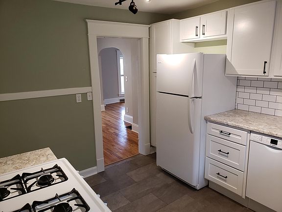 3rd image of 1017 Fairmount St SE #2